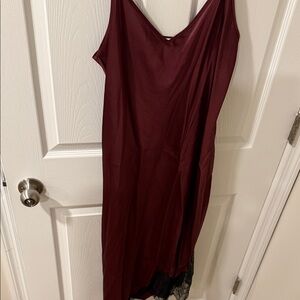 Wilfred Burgundy Midi Dress with Black Lace Trim